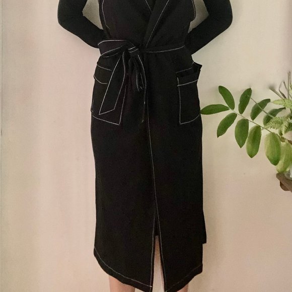 SOLD Guess by Marciano - Picture 2 of 6